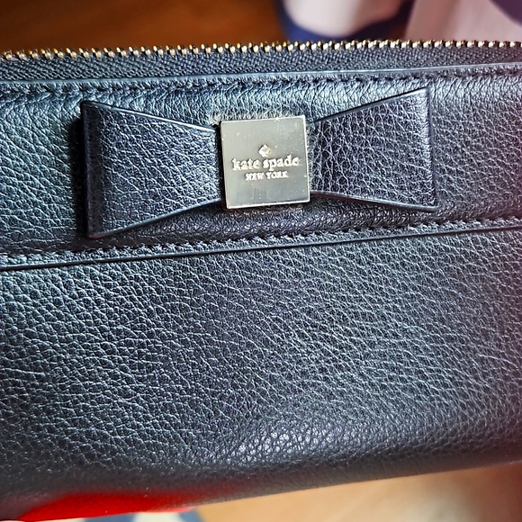 COPY - Kate spade zip wallet like new - Picture 1 of 4